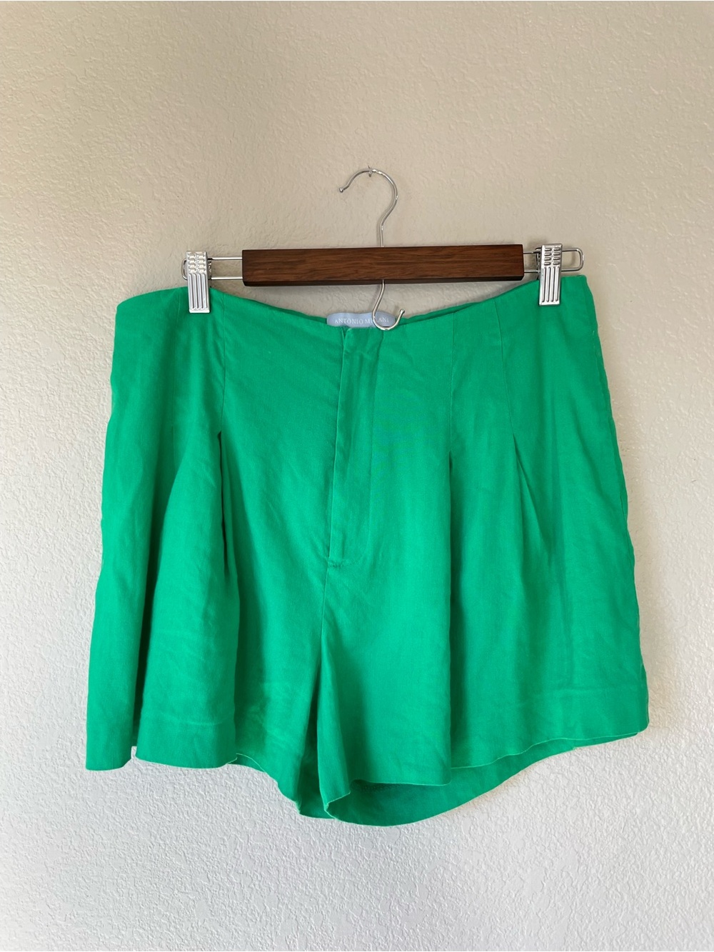 Antonio Melani Kelly Green Linen Blend Pleated High Rise Shorts Womens 10